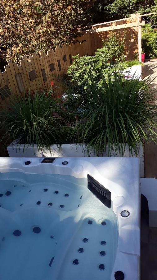 Chambre Chez L'Habitant Avec Spa Et Petit-Dejeuner En Lisiere De Foret لو تيتش المظهر الخارجي الصورة